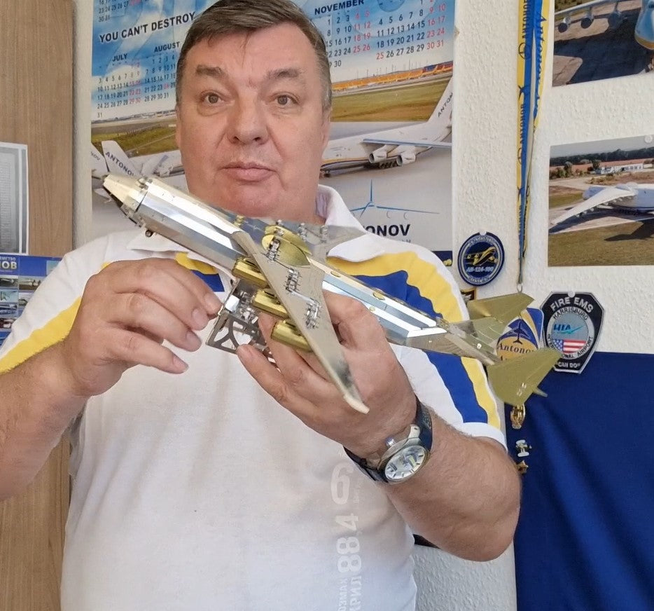 ANTONOV AN-225 MRIYA - OFFICIAL EXCLUSIVE EDITION