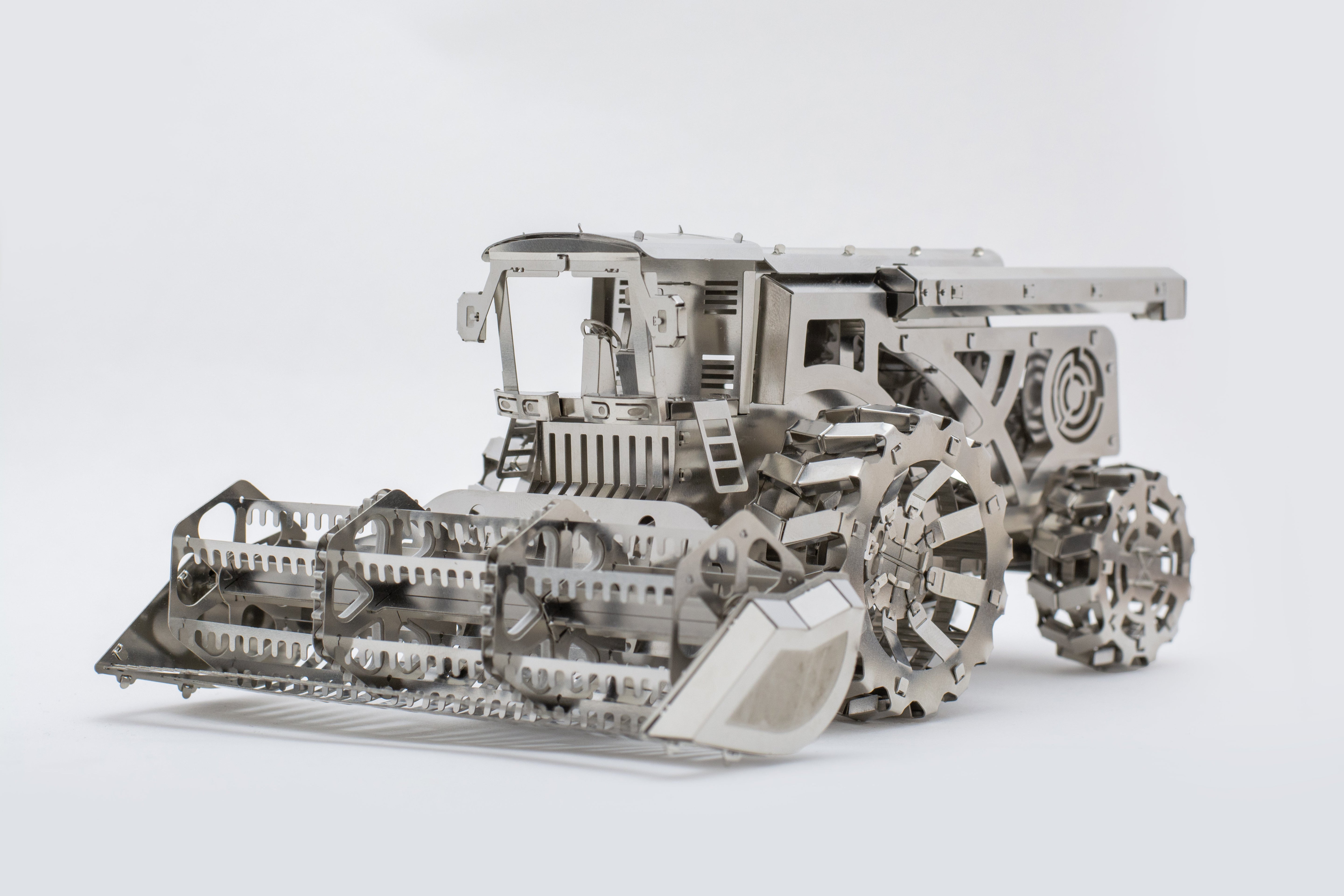VORACIOUS HARVESTER COMBINE