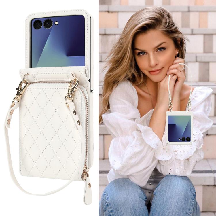 EDA008471201A_9.jpg@be86bdb2e5e428c882f1d75e556fe6f3