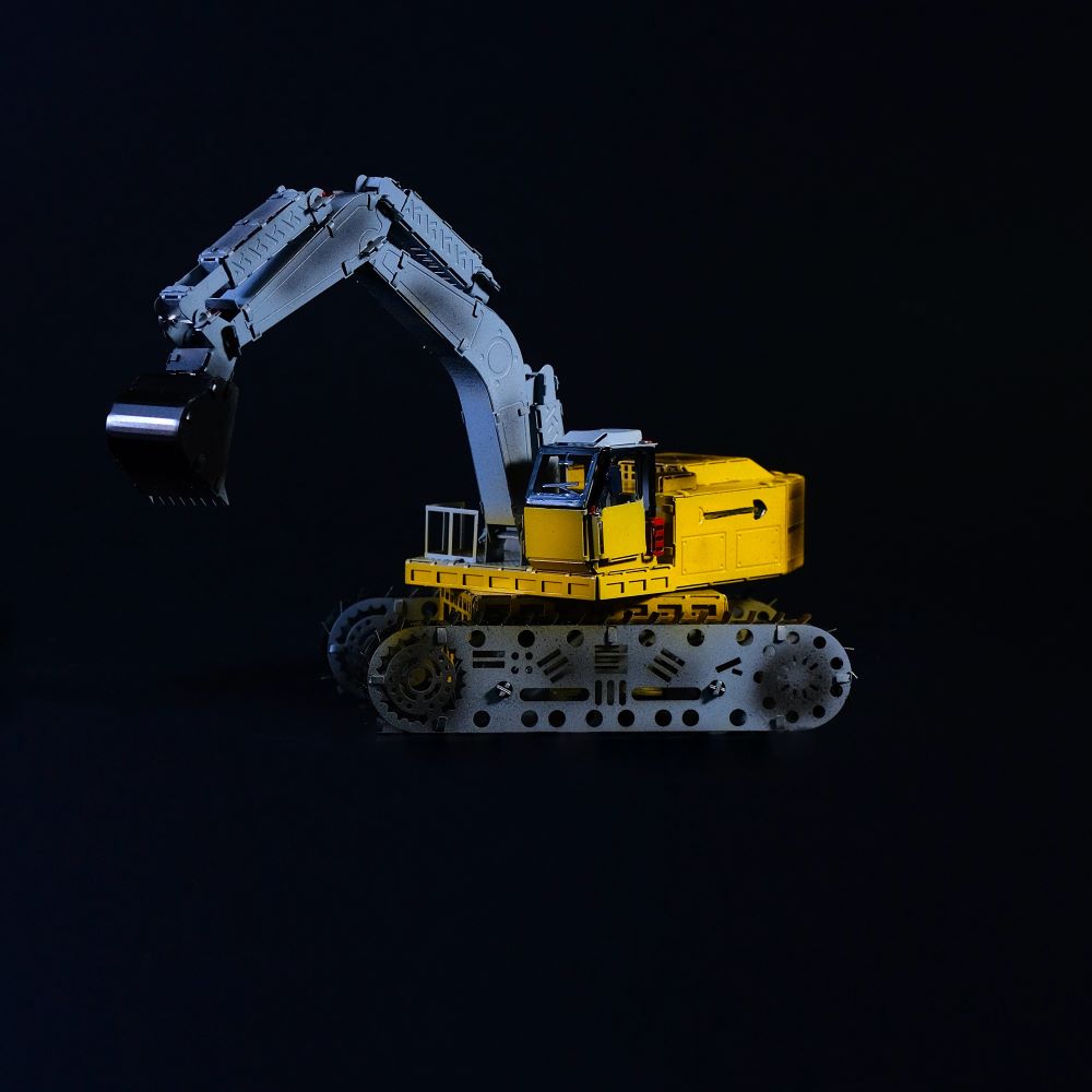 TIRELESS DIGGER EXCAVATOR