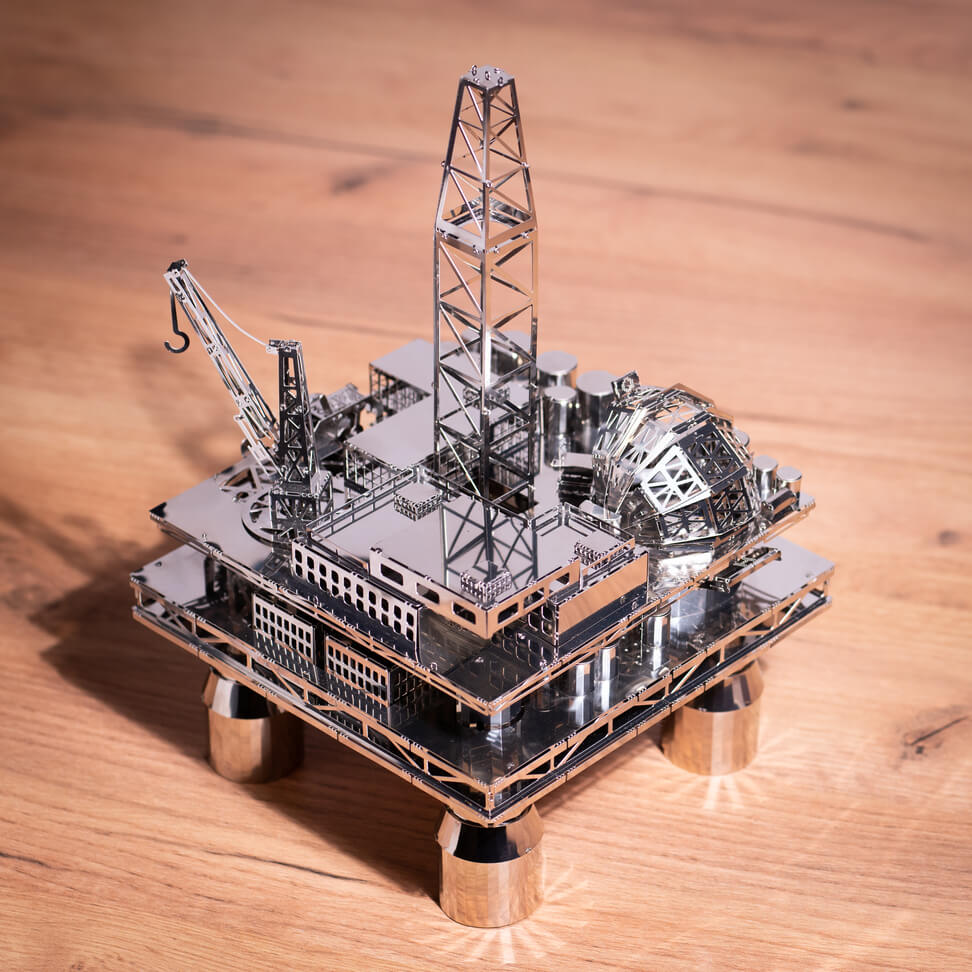 TREASURE FINDER OIL RIG